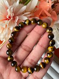 Healing Tiger Eye Stone Bracelet – Courage, Strength & Positive Energy