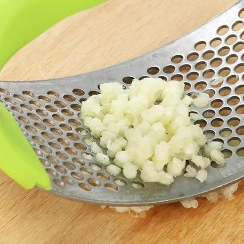 Stainless Steel Garlic Press – Ergonomic Rocker Mincer Tool